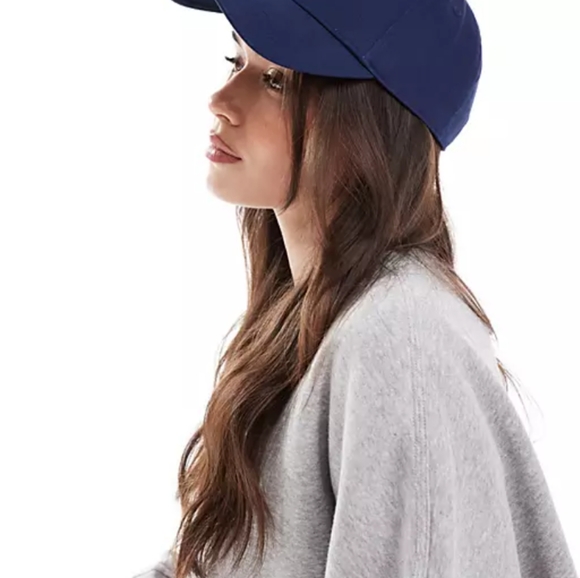 Adidas Cap - Picture 2 of 4